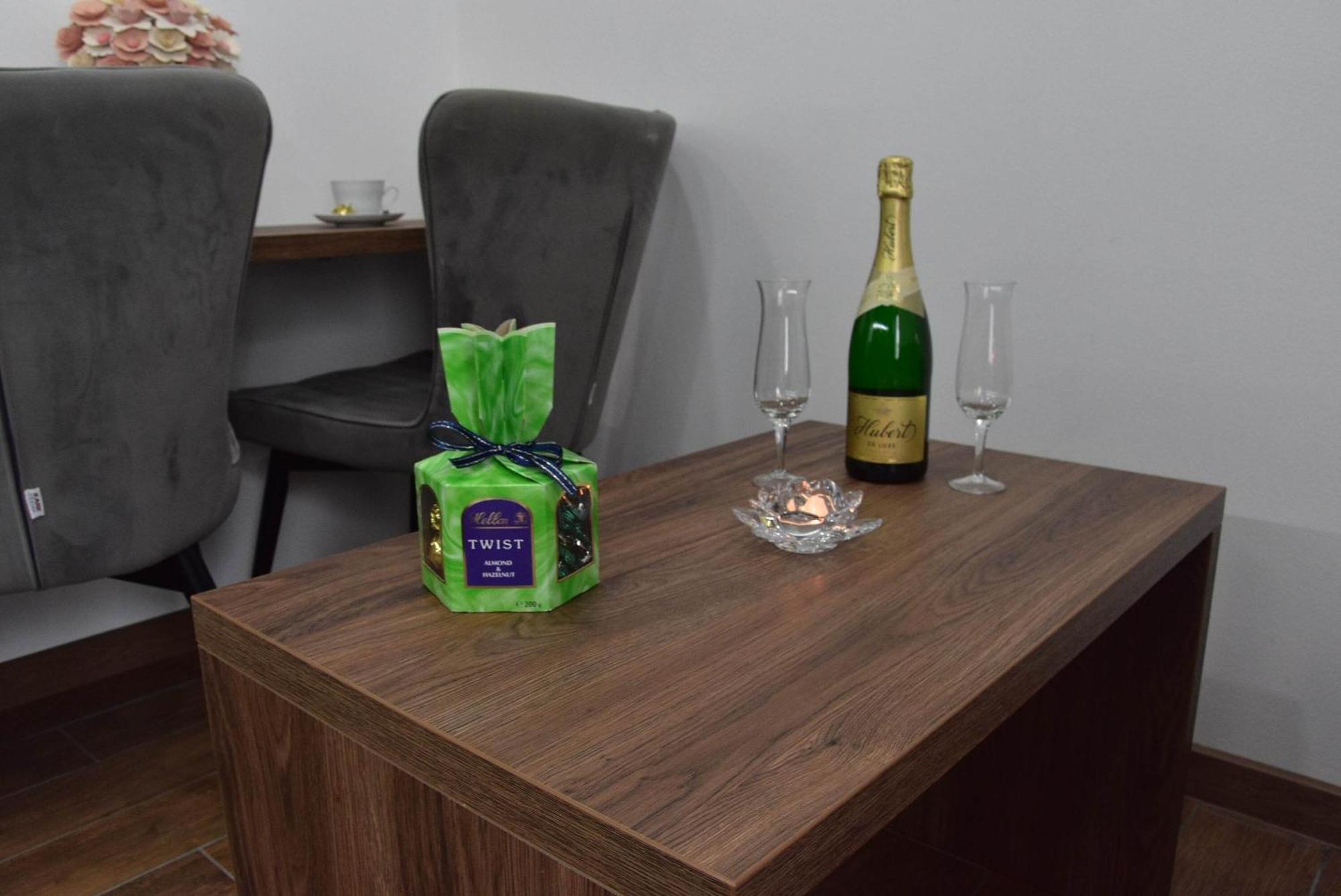 Apartmany Zakovce & Spa เวลคา ลอมนิตซา ภายนอก รูปภาพ