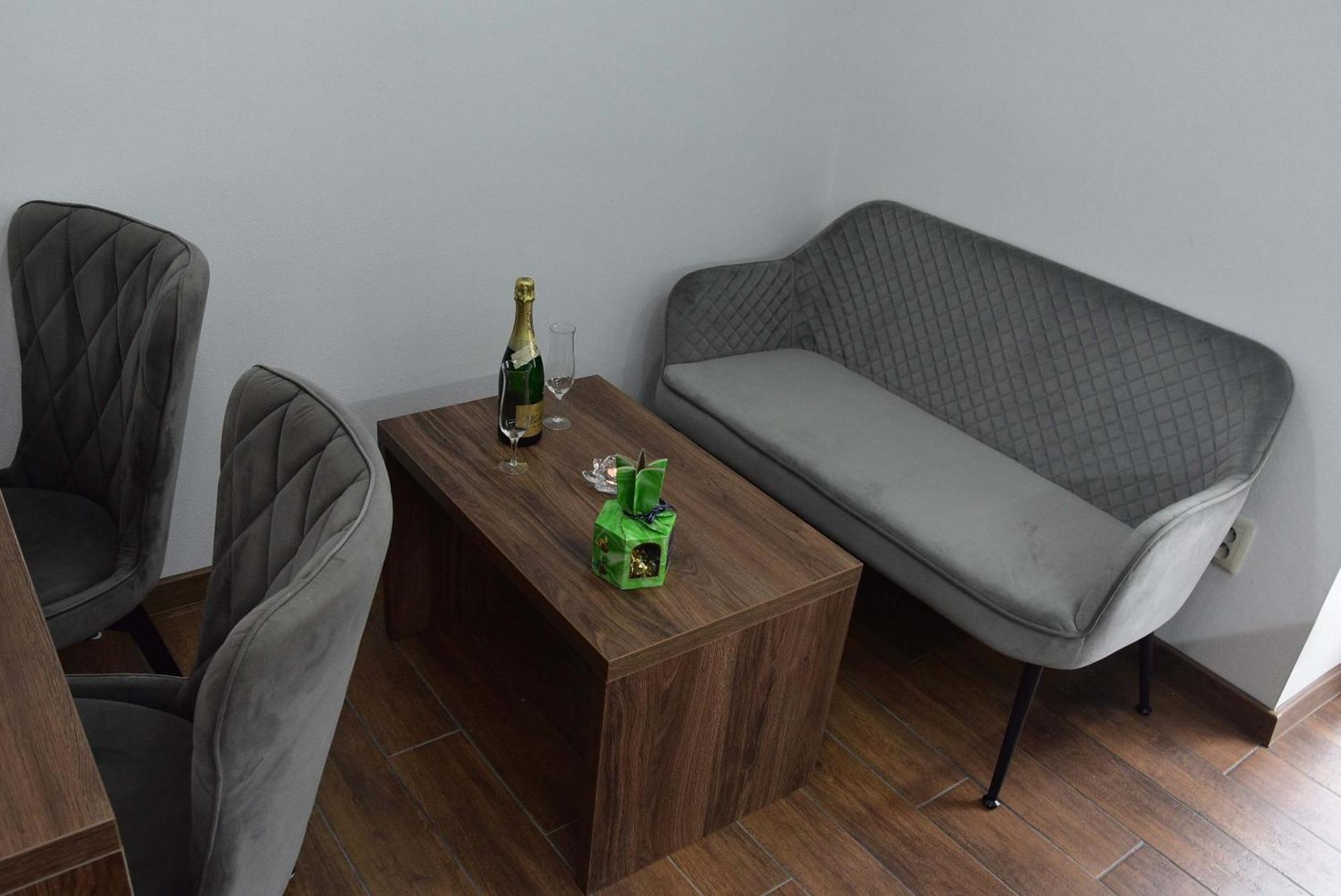Apartmany Zakovce & Spa เวลคา ลอมนิตซา ภายนอก รูปภาพ