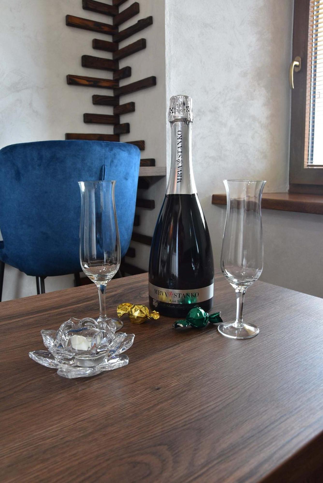 Apartmany Zakovce & Spa เวลคา ลอมนิตซา ภายนอก รูปภาพ
